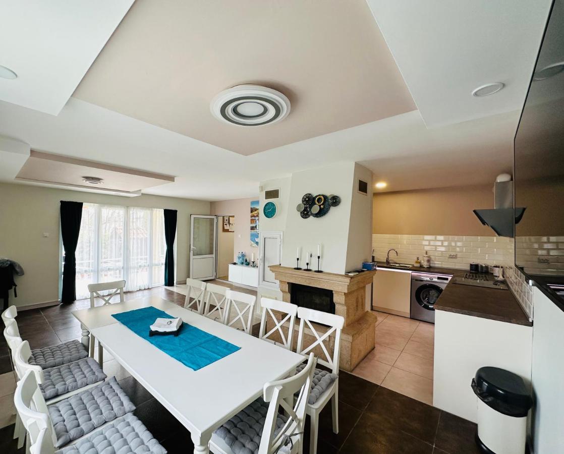 Villa Holiday Bałczik Zewnętrze zdjęcie