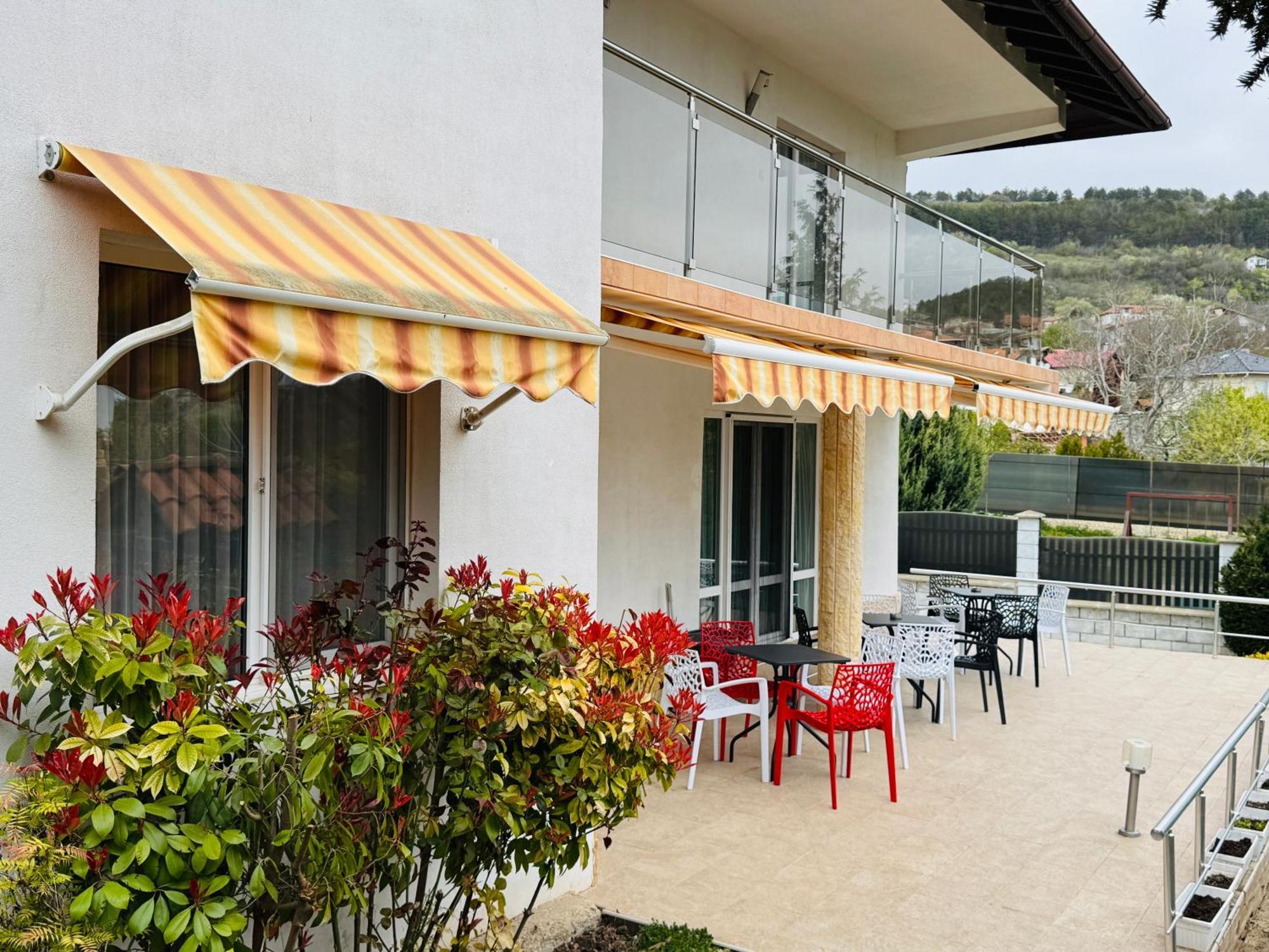 Villa Holiday Bałczik Zewnętrze zdjęcie