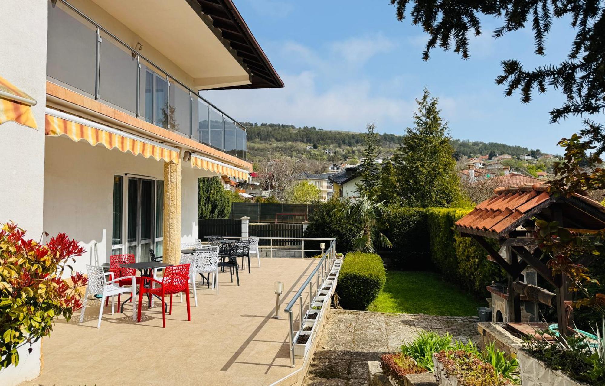 Villa Holiday Bałczik Zewnętrze zdjęcie